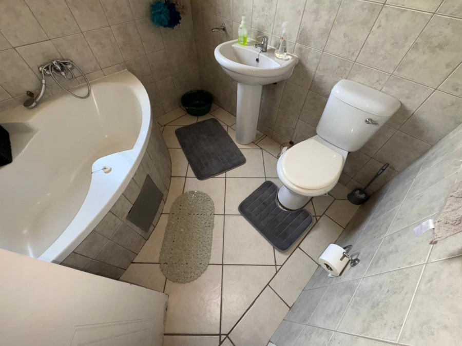 2 Bedroom Property for Sale in Bodorp North West